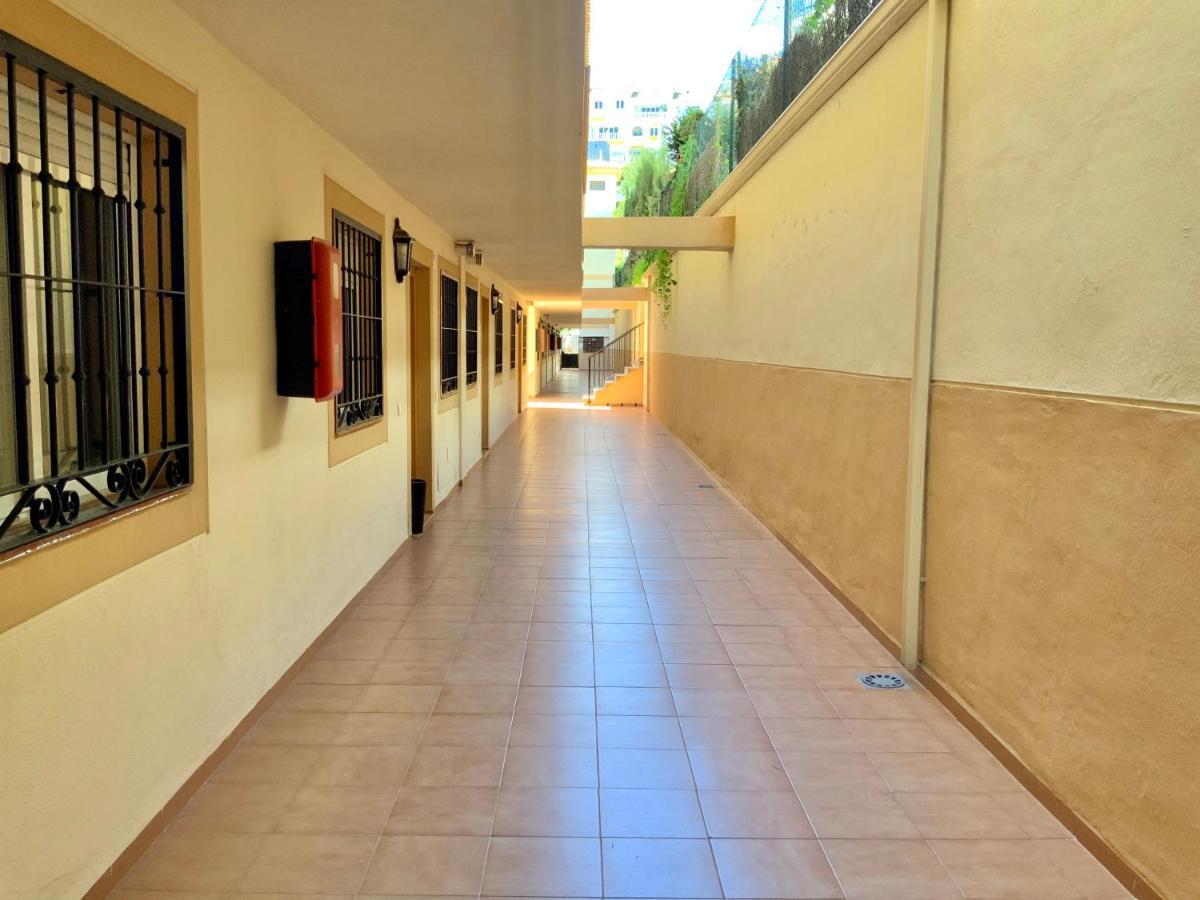 Apartamento De 2 Dormitorios, Gran Terraza, Vistas Al Mar Cerca Playa Carvajal ベナルマデナ エクステリア 写真