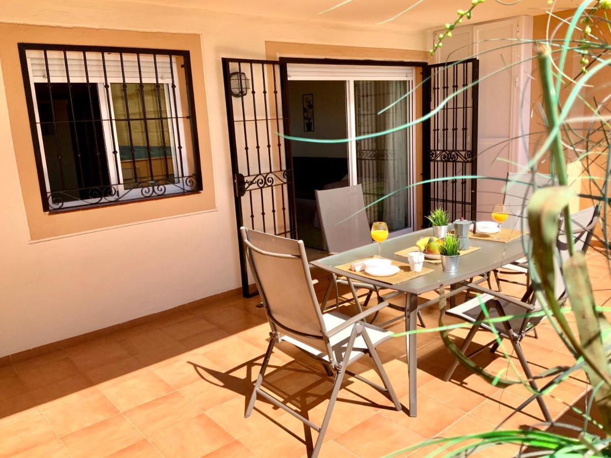 Apartamento De 2 Dormitorios, Gran Terraza, Vistas Al Mar Cerca Playa Carvajal ベナルマデナ エクステリア 写真