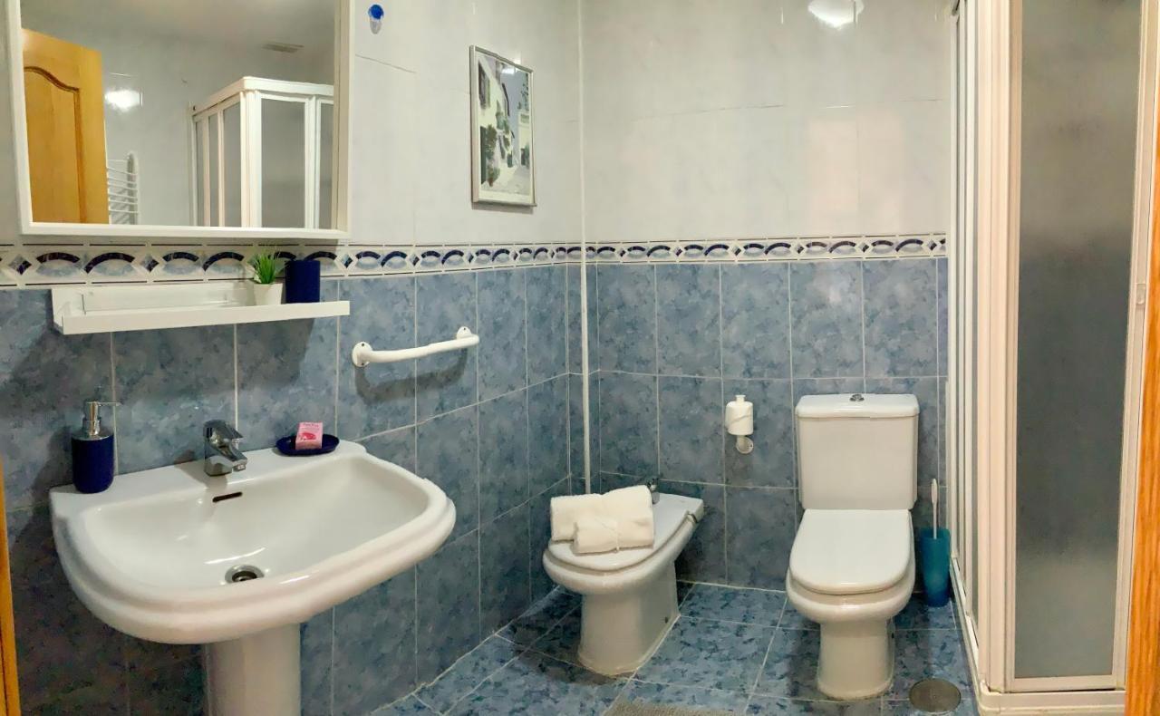 Apartamento De 2 Dormitorios, Gran Terraza, Vistas Al Mar Cerca Playa Carvajal ベナルマデナ エクステリア 写真